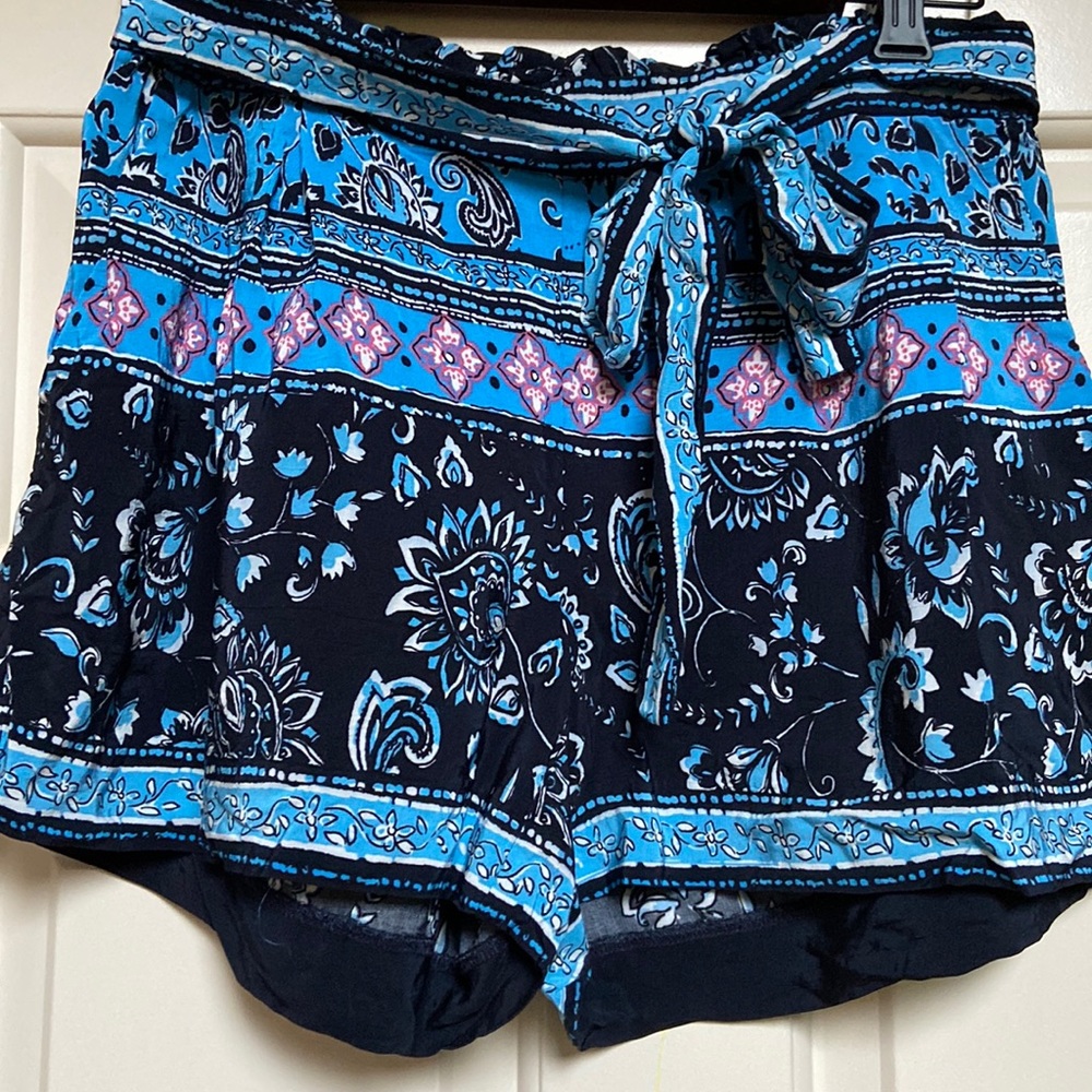 Loft women’s shorts size xs